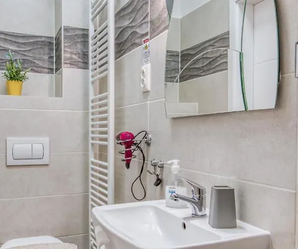 Jonashouse - Great Location Near Center- Personal Or Self Check-in Bratislava