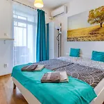 Jonashouse - Great Location Near Center- Personal Or Self Check-in Apartment *