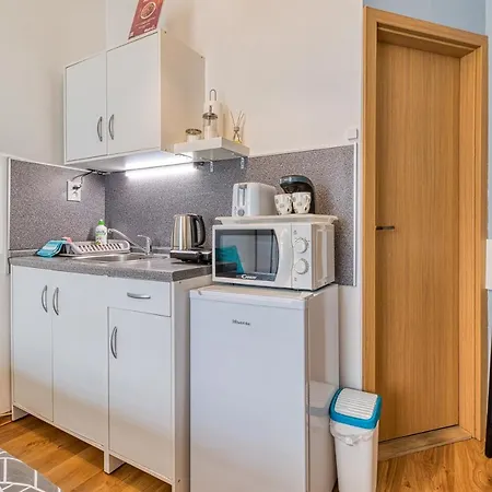Apartman Jonashouse - Great Location Near Center- Personal Or Self Check-in *