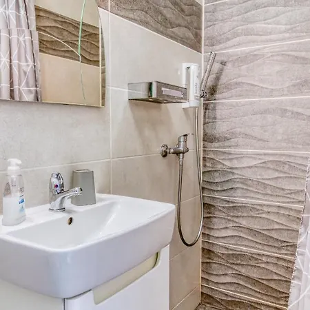 Апартаменты Jonashouse - Great Location Near Center