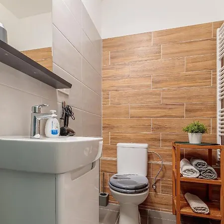 Jonashouse - Great Location Near Center * Братислава