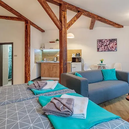 Apartment Jonashouse - Great Location Near Center- Personal Or Self Check-in Pressburg