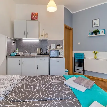 Jonashouse - Great Location Near Center Daire *